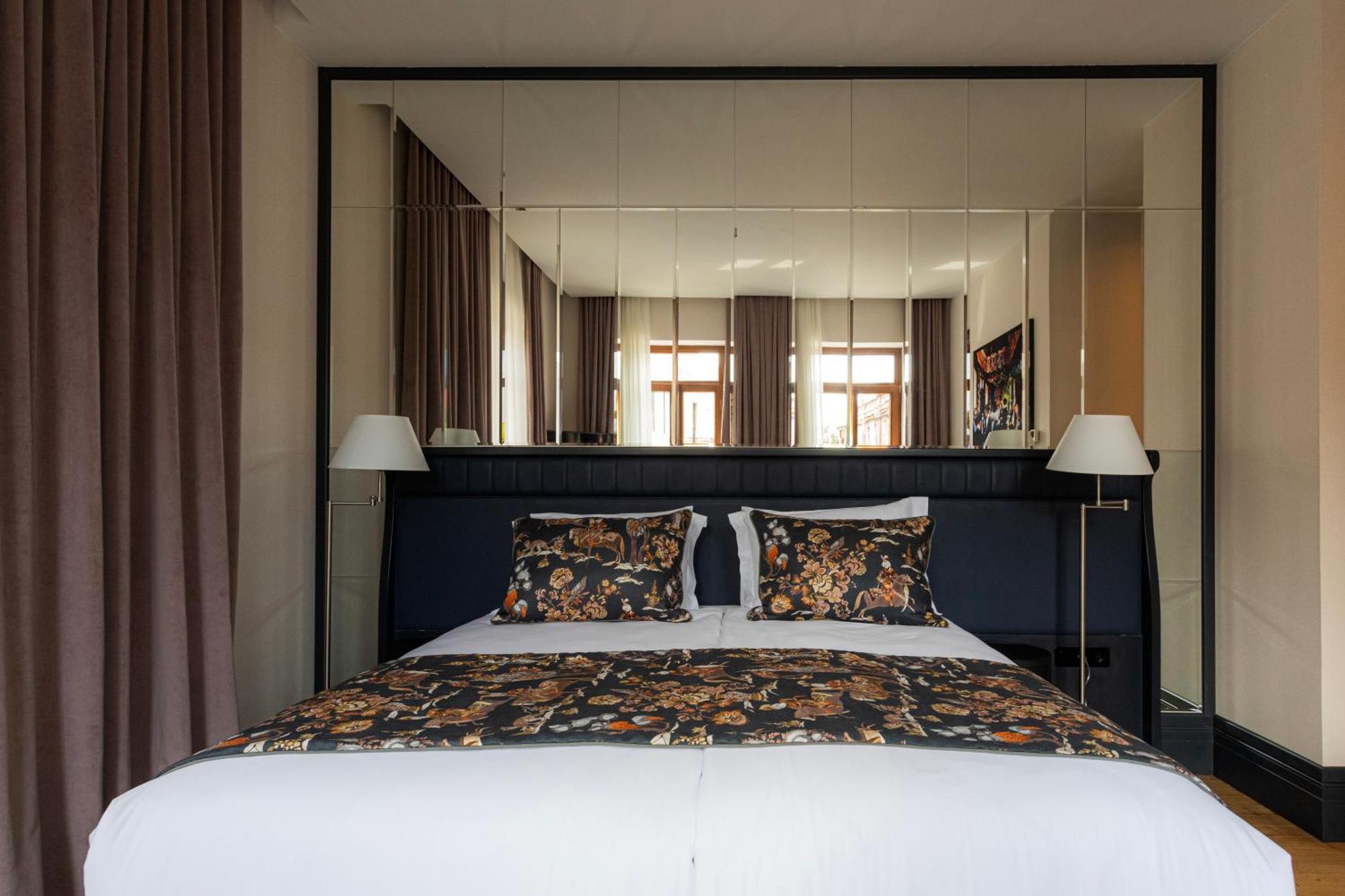 Puris Moedani Boutique Hotel Тбілісі Екстер'єр фото