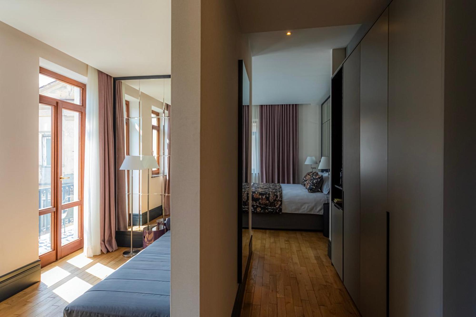 Puris Moedani Boutique Hotel Тбілісі Екстер'єр фото