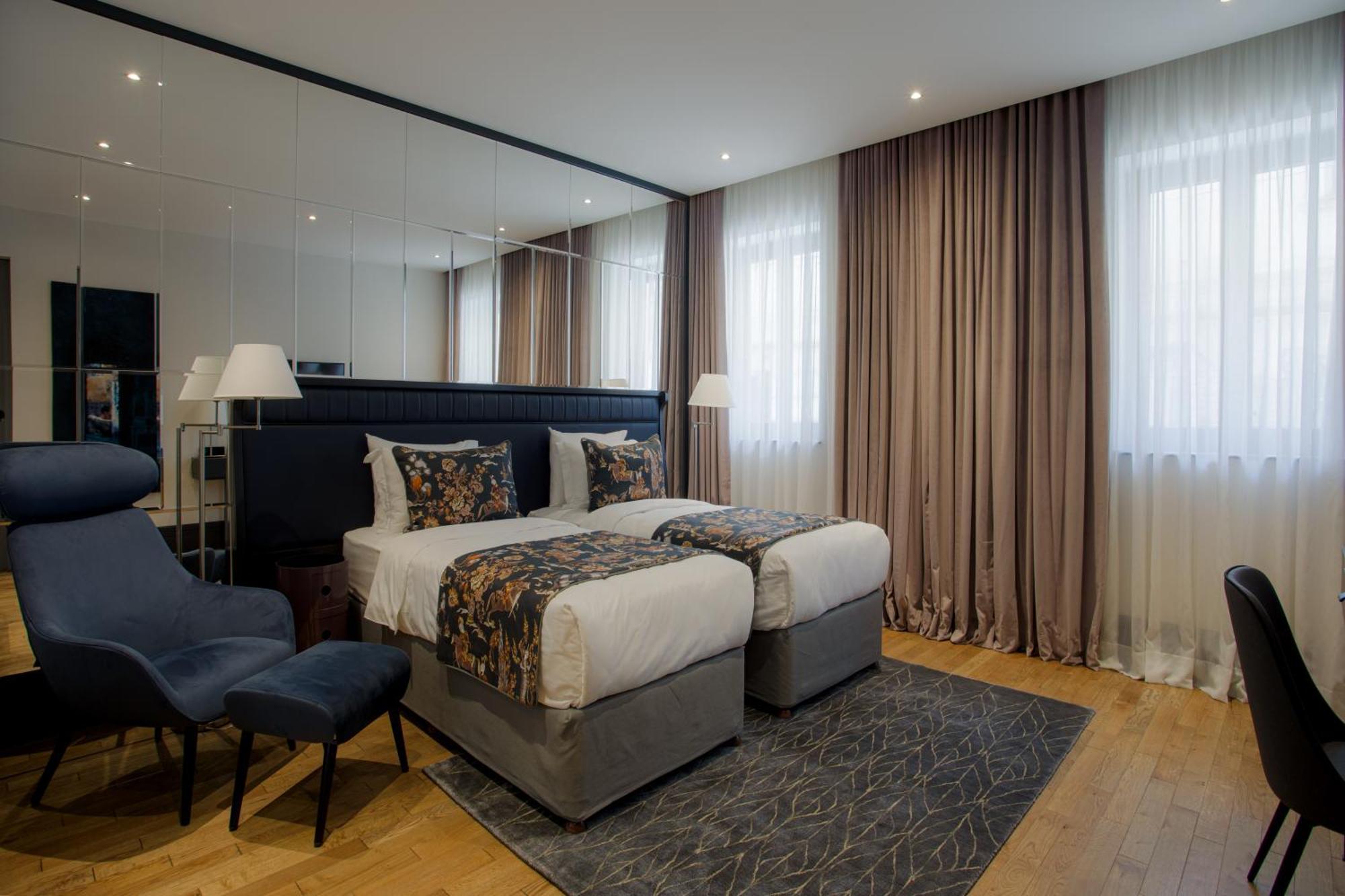 Puris Moedani Boutique Hotel Тбілісі Екстер'єр фото