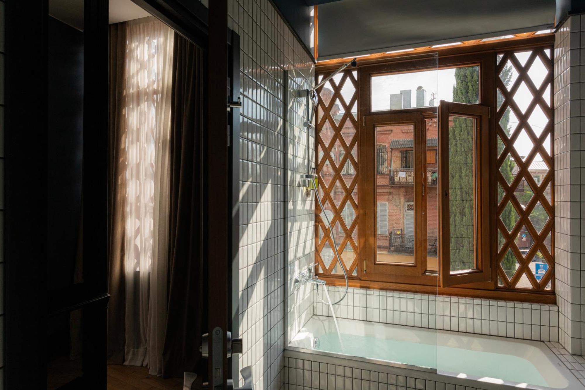 Puris Moedani Boutique Hotel Тбілісі Екстер'єр фото